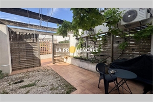 t1 bis à la vente -   13790  CHATEAUNEUF LE ROUGE, surface 28 m2 vente t1 bis - UBI474870476